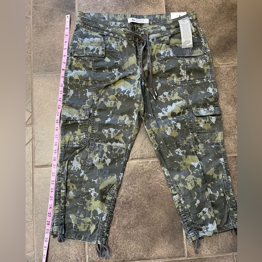 Windriver pants capris crops size 8 camouflage mid rise green grey trousers - Picture 9 of 11